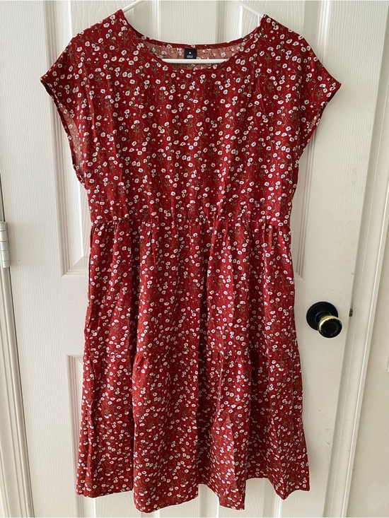Dresses & Skirts - Red Floral Tiered Short Sleeve Dress